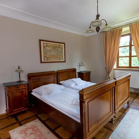 Hotel Zámeček 5*