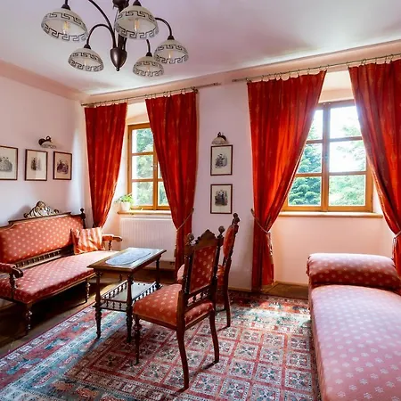 Zámeček Hotel 5*