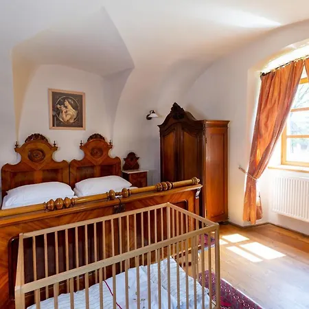 Zámeček Hotel 5*