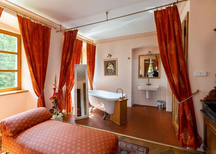 Hotel Zámeček 5*